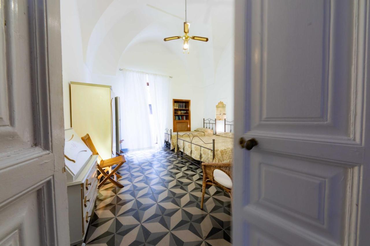 Casa Vacanza La Stradella Ostuni Exterior photo